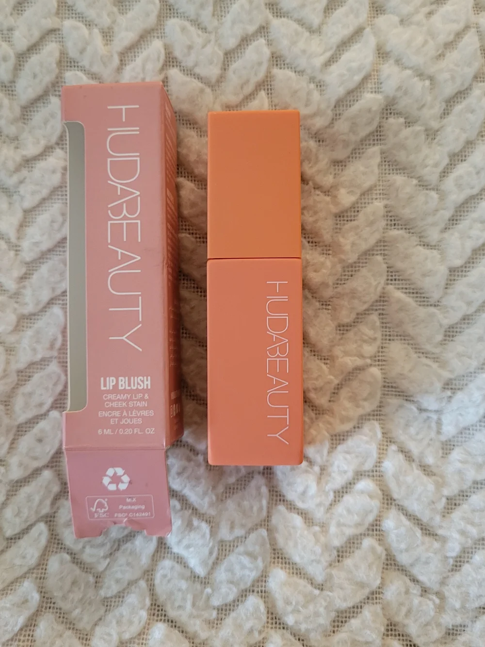 HUDA BEAUTY Lip Blush Apricot Kiss New In Box